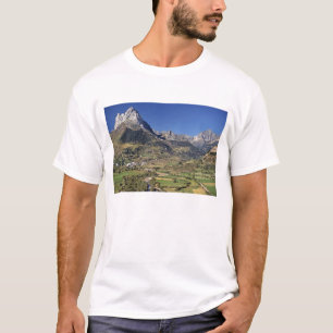 Camiseta Europa, España, Sallent de Gallego. Un pequeño