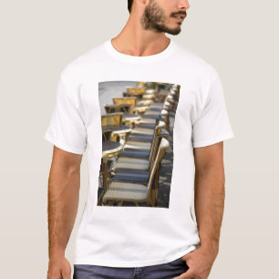 Camiseta Europa, Francia, París, Beaubourg: Mesas de café /