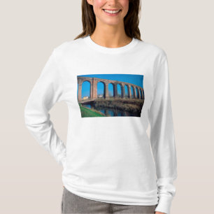 Camiseta Europa, Italia. Acueducto cerca de Lucca.