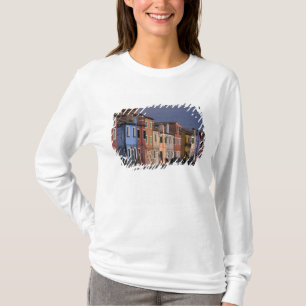 Camiseta Europa, Italia, Venecia. Casas multicolores