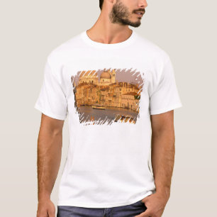 Camiseta Europa, Italia, Véneto, Venecia. Vista al atardece