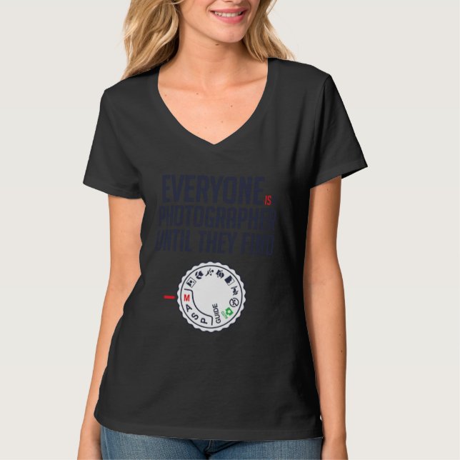 Camiseta Everyone is photographer until they find Manual (Anverso)