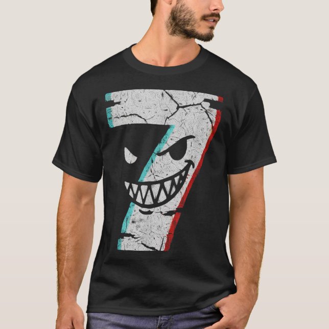Camiseta Evil Number 7 Shirt - 7 Ate 9 Joke 67 Meme Hallowe (Anverso)