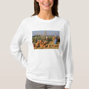 Camiseta Exhibición de calabaza con pacas de heno y espanta