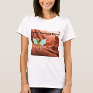 Camiseta Experto en distanciamiento social