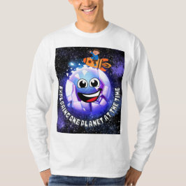 Camiseta Explorando un planeta en ese momento. niño en un c