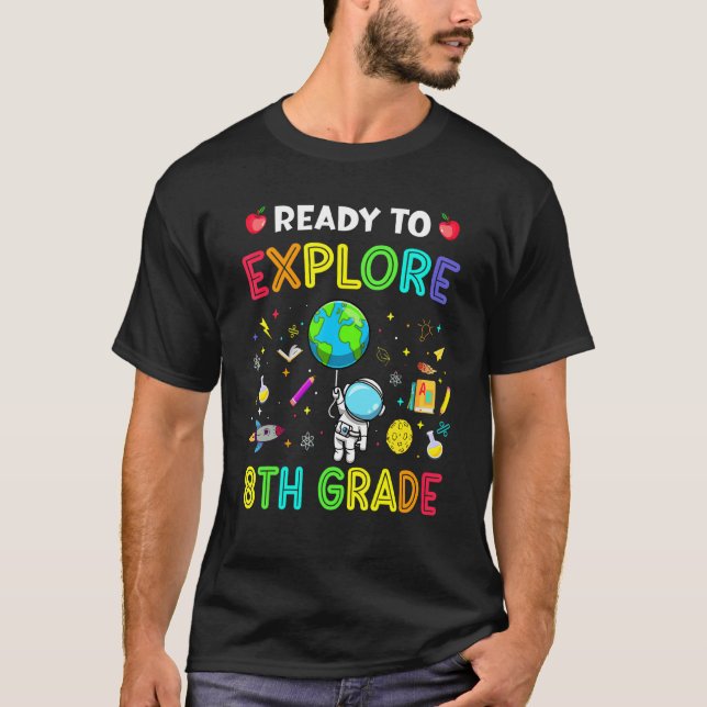 Camiseta Explorar 8º Grado De Vuelta Al Espacio Astronauta  (Anverso)