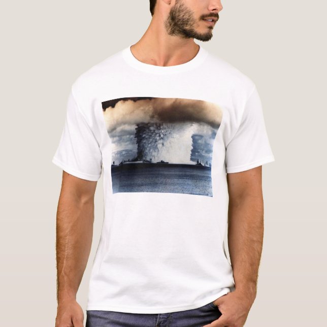 Camiseta explosión nuclear (Anverso)