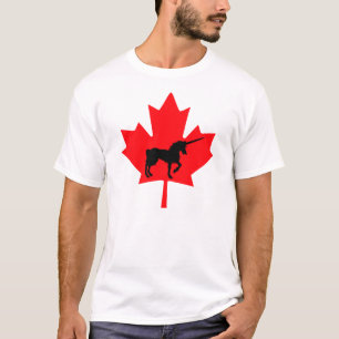 Camiseta extraña del unicornio de la camiseta