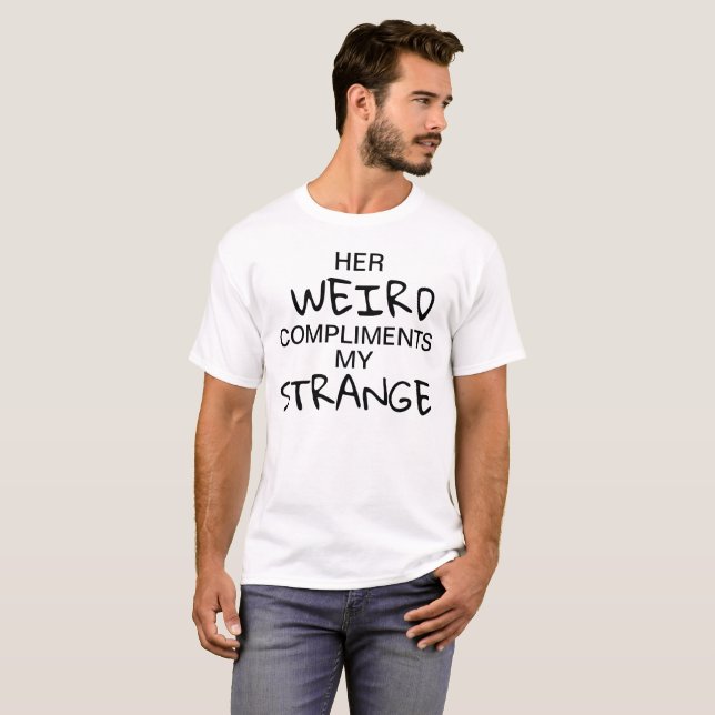 Camiseta extraña y extraña (para él) (Anverso completo)
