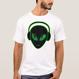 Camiseta extranjera de los auriculares