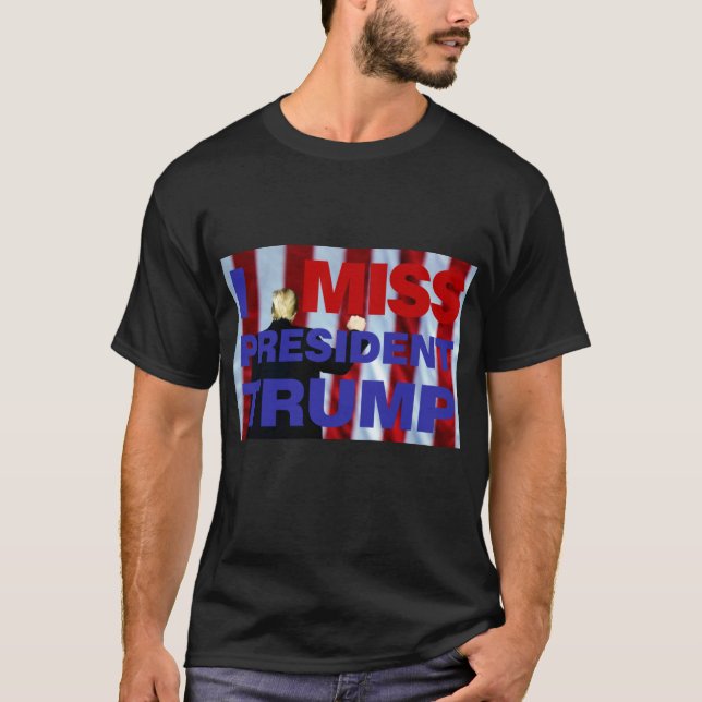 Camiseta Extraño Al Presidente Trump (Anverso)