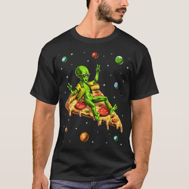 Camiseta Extraterrestre montando pizza (Anverso)