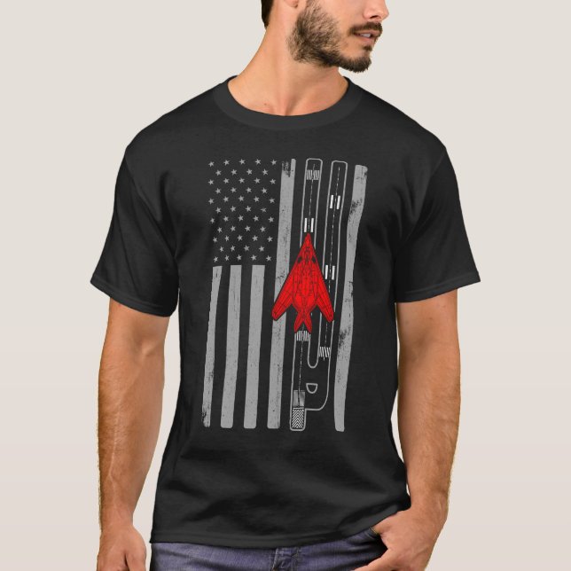 Camiseta F117 Stealth Nighthawk American Flag Runway F117 (Anverso)