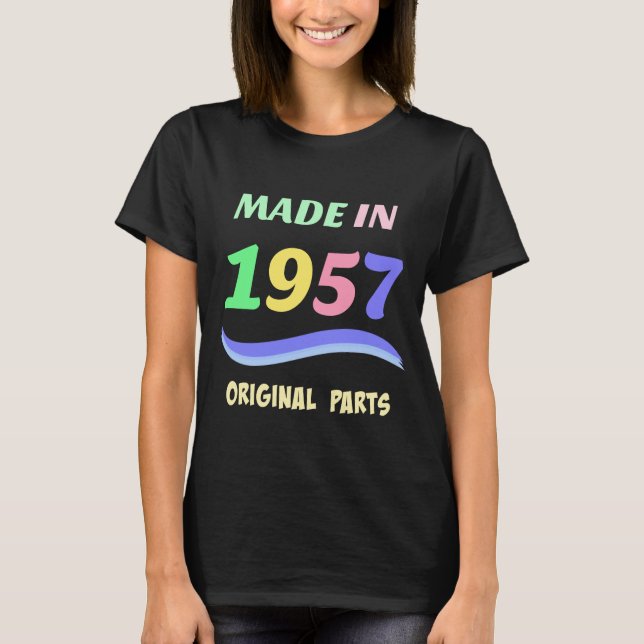 Camiseta Fabricado en 1957, el diseño de texto colorido (Anverso)