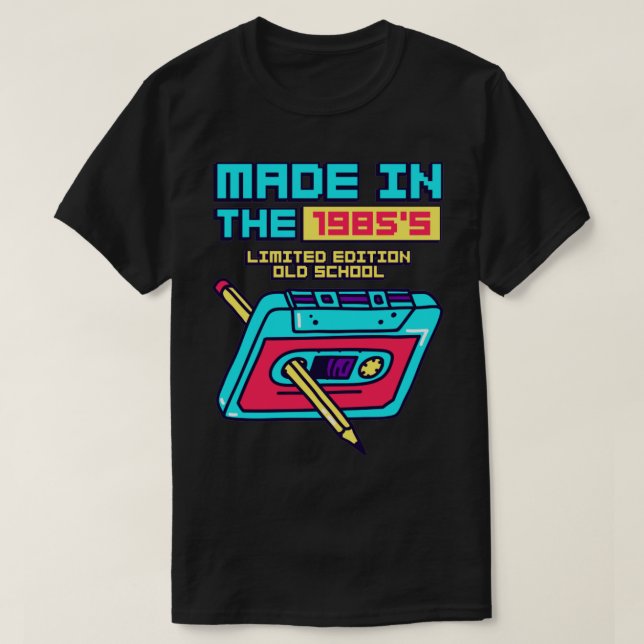 Camiseta Fabricado en la cinta de cassette retro de los año (Diseño del anverso)