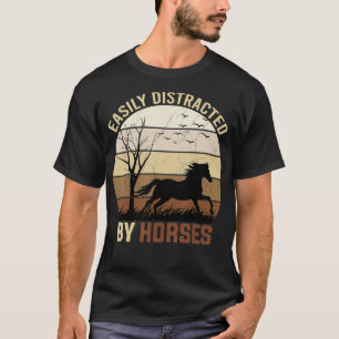 Camiseta Fácilmente Distrado Por HorsesCute Horse Lover Reg