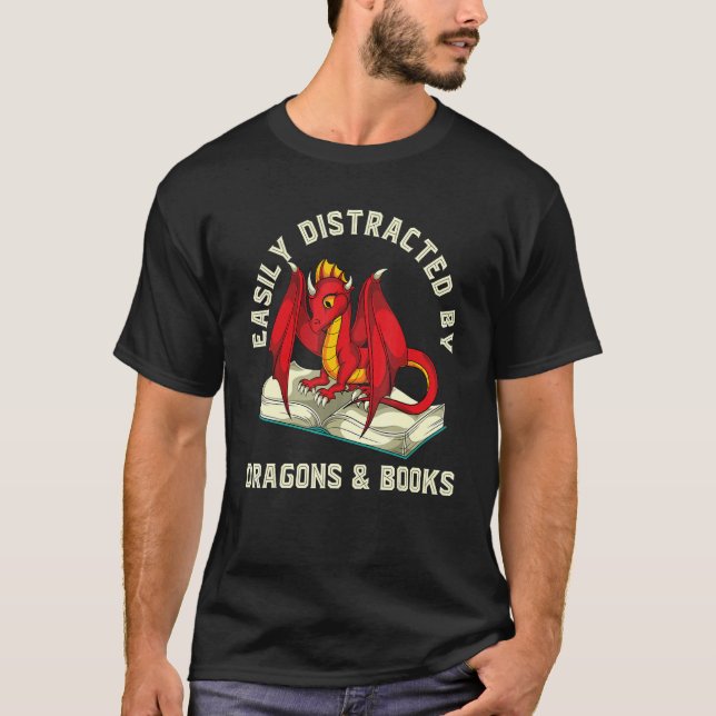 Camiseta Fácilmente Distraído Por Dragones Y Libros Nerd Re (Anverso)