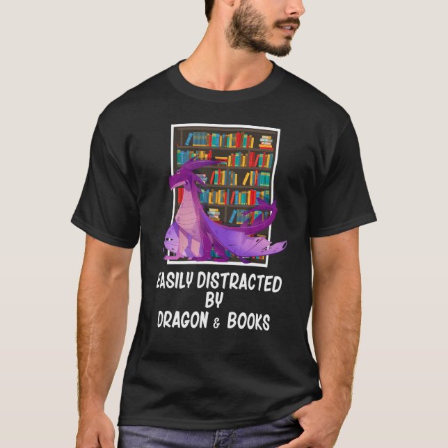 Camiseta Fácilmente Distraído Por Dragones Y Libros Nervios (Anverso)
