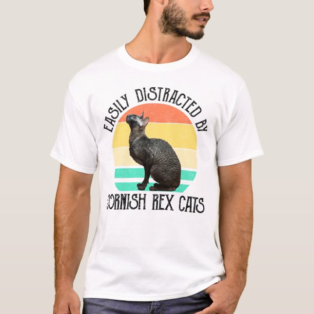 Camiseta Fácilmente Distraído Por Gatos Cornish Rex (Anverso)