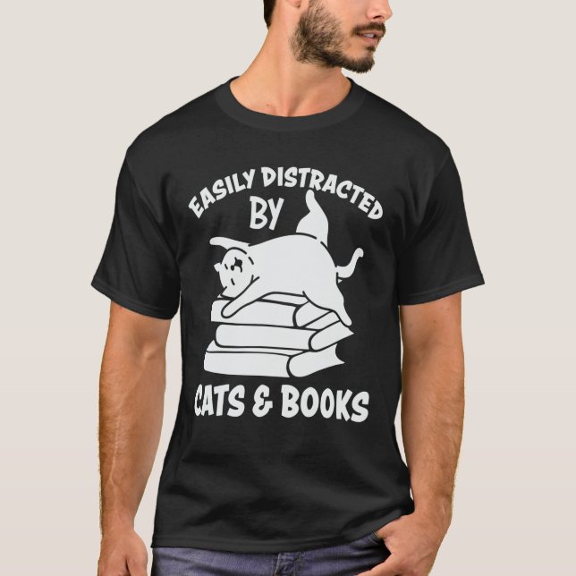 Camiseta Fácilmente Distraído Por Gatos Y Libros Gato Gato  (Anverso)