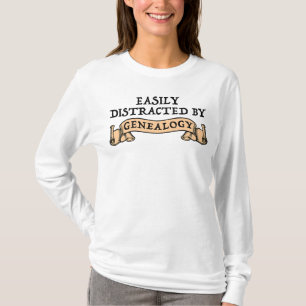 Camiseta Fácilmente Distraído Por Genealogía