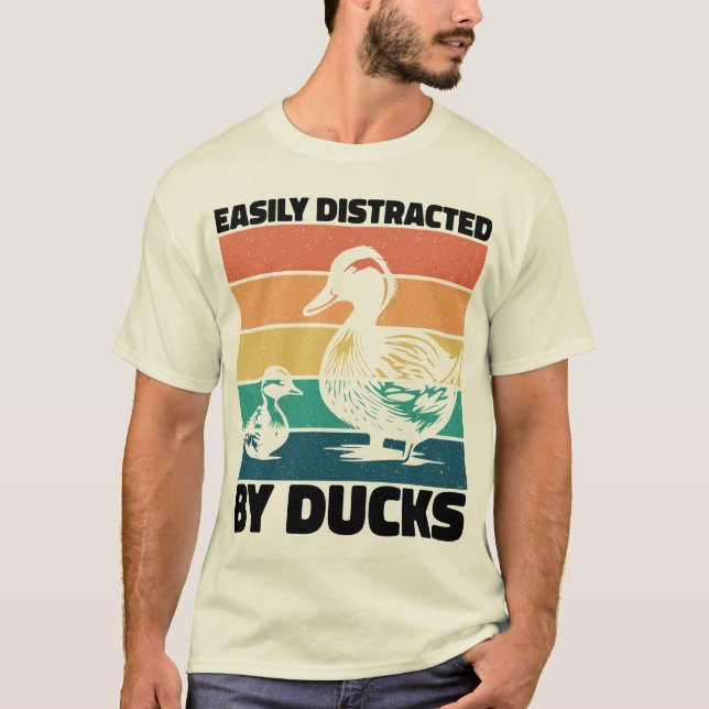 Camiseta Fácilmente Distraído Por Los Patos Que Encantan El (Anverso)