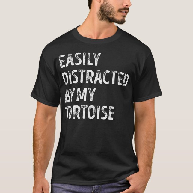 Camiseta Fácilmente Distraído Por Mi Tortuga (Anverso)