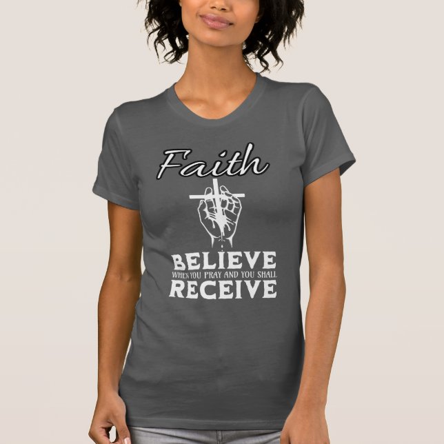 Camiseta Faith cree que el gris oscuro moderno (Anverso)