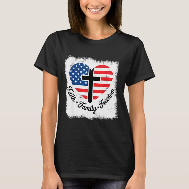 Camiseta Faith Family Dom Usa Flag Cross Heart Patriotic Am (Anverso)