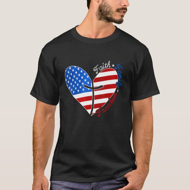 Camiseta Faith Family Freedom American Flag Heart 4th Of Ju (Anverso)