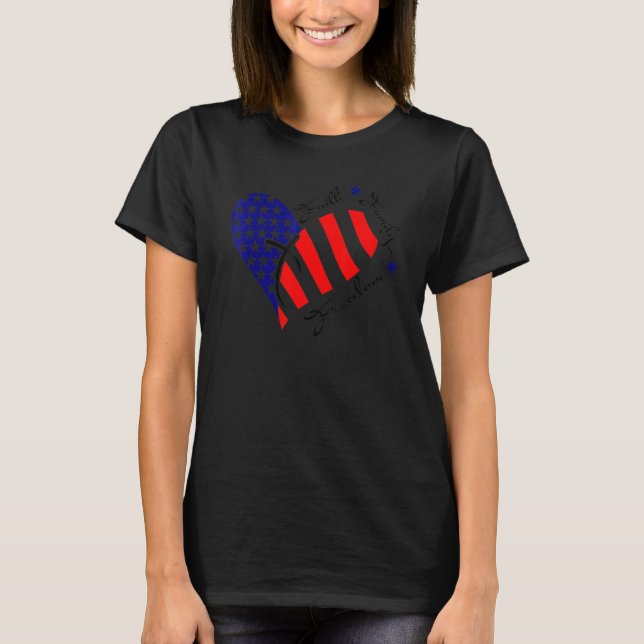 Camiseta Faith Family Freedom Heart American Flag InDepende (Anverso)