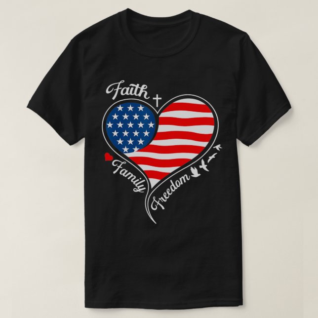 Camiseta Faith Family Freedom Patriotic Cross Heart Ameri (Diseño del anverso)