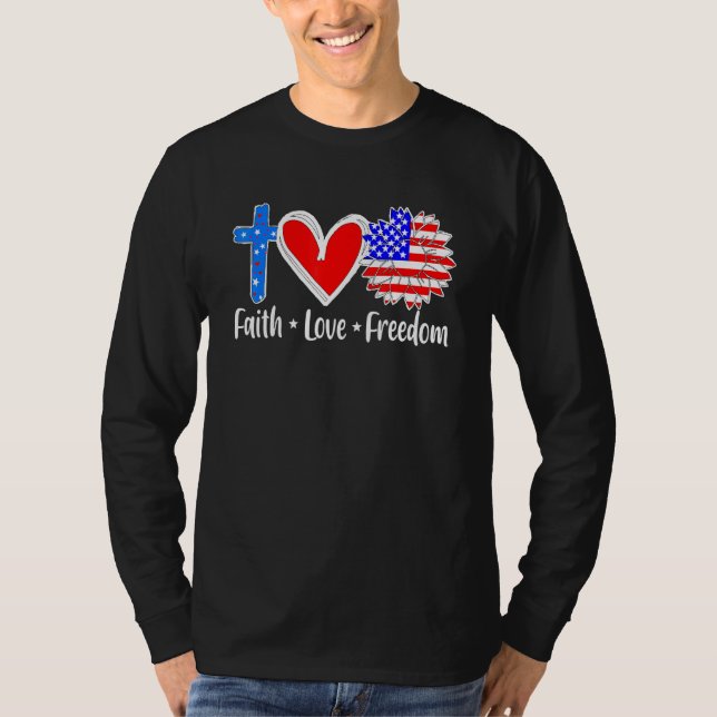 Camiseta Faith Love Freedom Cruz de la Bandera Estadouniden (Anverso)