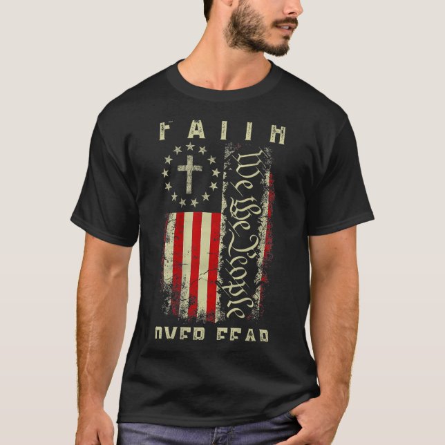 Camiseta Faith Over Fear Christian Cross Usa American Flag  (Anverso)