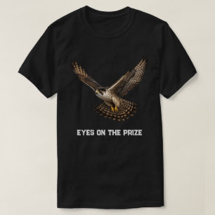 Camiseta Falcon in Flight Realistic T-Shirt Design (black)