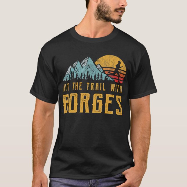 Camiseta Familia BORGES corriendo - Golpea el sendero con B (Anverso)