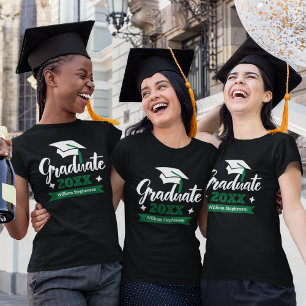 Camiseta Familia de nombres de personalizados graduados de 