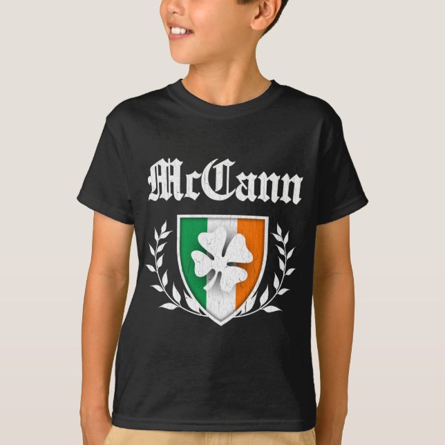 Camiseta Familia McCann Shamrock Escudo (con problemas de c (Anverso)
