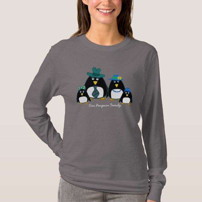 Camiseta Familia Pingüino divertida de 4 Navidades (Anverso)