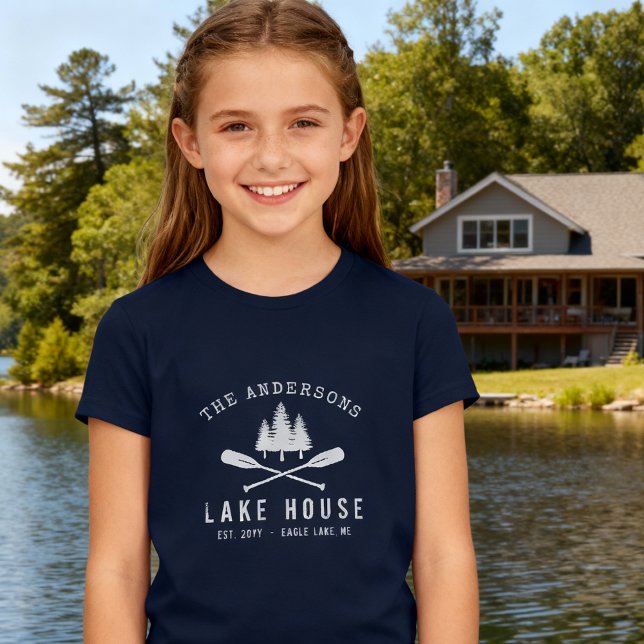 Camiseta Familia Rustic Lake House Nombre Boat Oars Trees (Subido por el creador)
