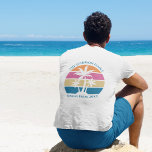 Camiseta Familia Tropical Beach Vacaciones Personalizado De<br><div class="desc">Esta bonita camiseta con puesta de sol de la palmera tropical es perfecta para un viaje en primavera con tu grupo de amigos universitarios o unas divertidas vacaciones en barco de crucero con la familia. Personaliza el juego completo de camisetas personalizadas en la parte delantera y trasera para que tu...</div>