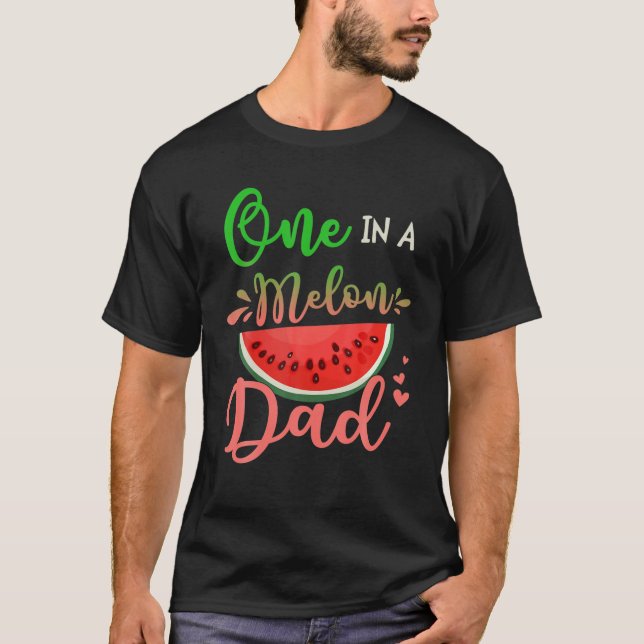 Camiseta Familia Uno En Una Fiesta De Cumpleaños De Melón (Anverso)