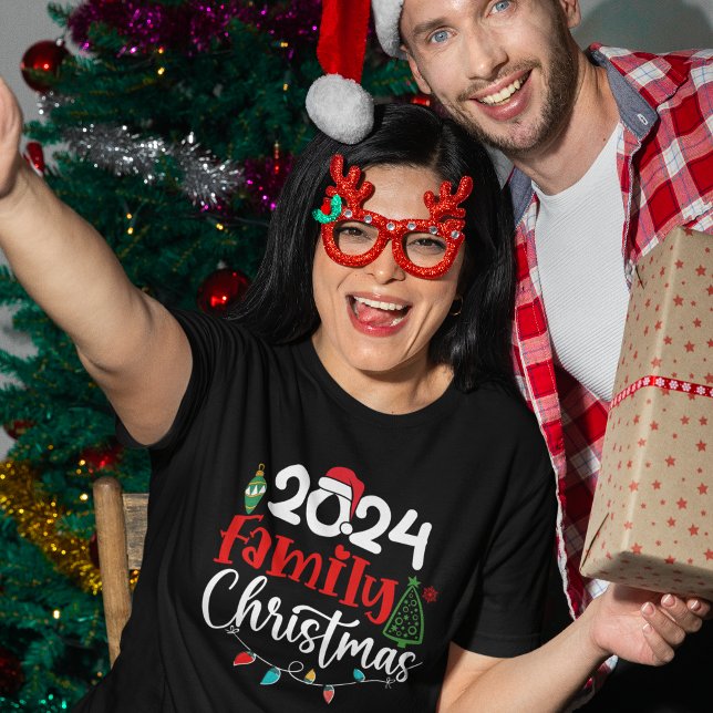 Camiseta Family Christmas 2024 – Festive Holiday  (Subido por el creador)