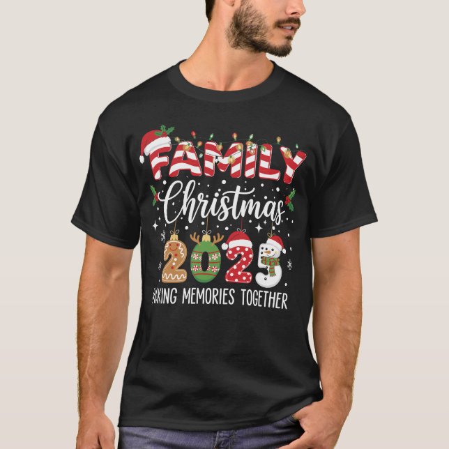 Camiseta Family Christmas 2025 Matching Costume Xmas Squad  (Anverso)