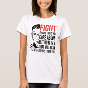 Camiseta Famosas mujeres marchan por Ruth Bader Ginsburg