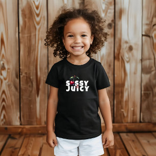 Camiseta Famoso mamá color rojo cereza vibe lema cumpleaños