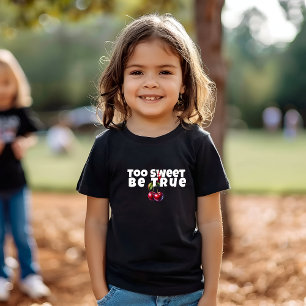Camiseta Famoso mamá color rojo cereza vibe lema cumpleaños