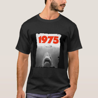 Camiseta Fan art de Jaws 1975 Cortina de ducha.png