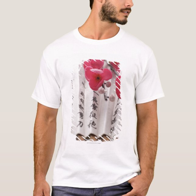 Camiseta Fan del papel chino con los flores del melocotón (Anverso)